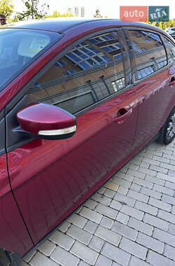 Седан Ford Focus 2014 в 