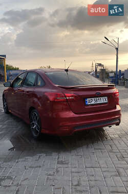 Седан Ford Focus 2015 в 