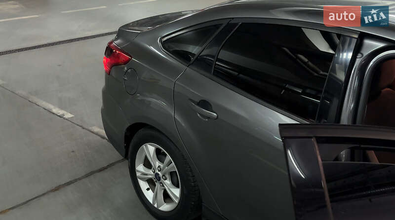 Седан Ford Focus 2014 в Днепре