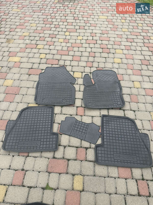 Универсал Ford Focus 2013 в Львове фото 54 Универсал Ford Focus 2013 в Львове