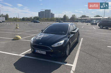 Седан Ford Focus 2016 в 