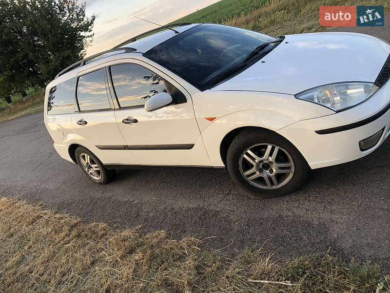 Универсал Ford Focus 2003 в Корсуне-Шевченковском фото 4 Универсал Ford Focus 2003 в Корсуне-Шевченковском