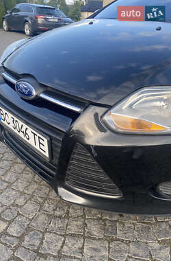 Хэтчбек Ford Focus 2014 в 
