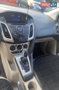 Хэтчбек Ford Focus 2014 в 