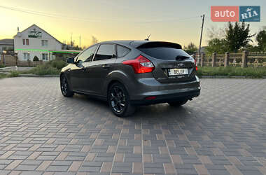Хетчбек Ford Focus 2014 в 