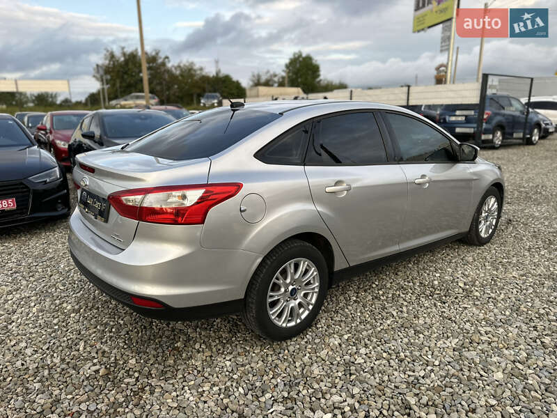 Седан Ford Focus 2012 в Ивано-Франковске