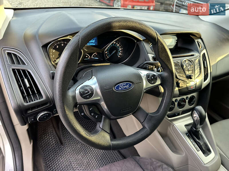 Седан Ford Focus 2012 в Ивано-Франковске