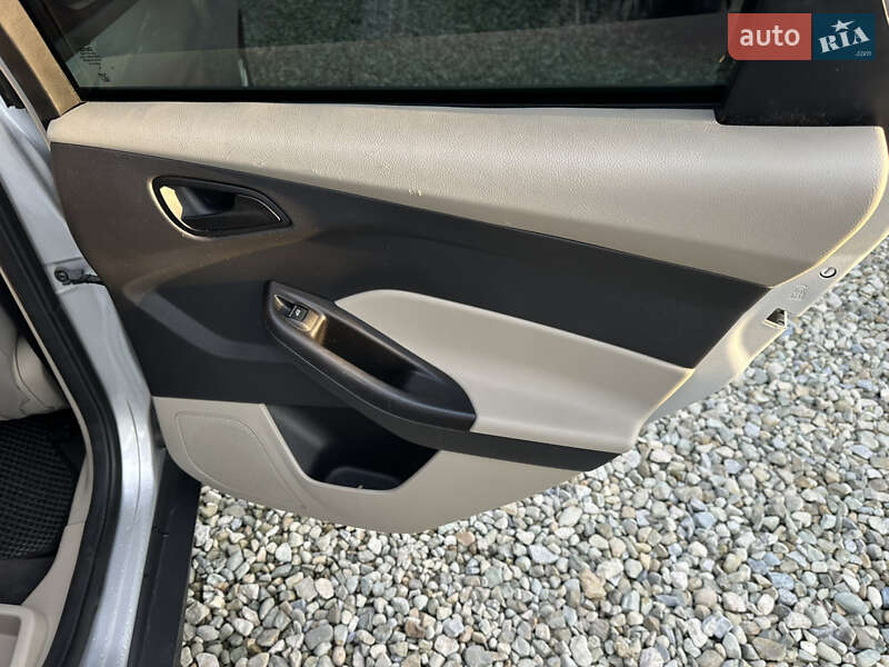 Седан Ford Focus 2012 в Ивано-Франковске