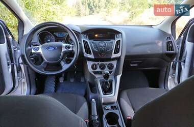 Хетчбек Ford Focus 2013 в 