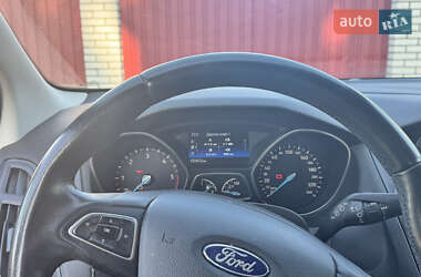 Хэтчбек Ford Focus 2017 в 