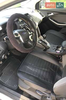 Хэтчбек Ford Focus 2012 в Овруче