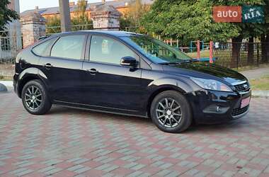 Хэтчбек Ford Focus 2009 в 