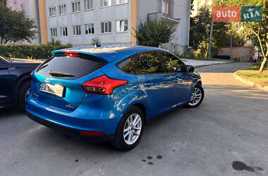 Хэтчбек Ford Focus 2015 в 