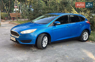 Хэтчбек Ford Focus 2015 в 