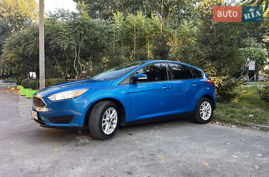 Хэтчбек Ford Focus 2015 в 