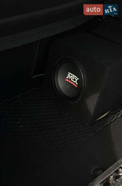 Хэтчбек Ford Focus 2013 в 