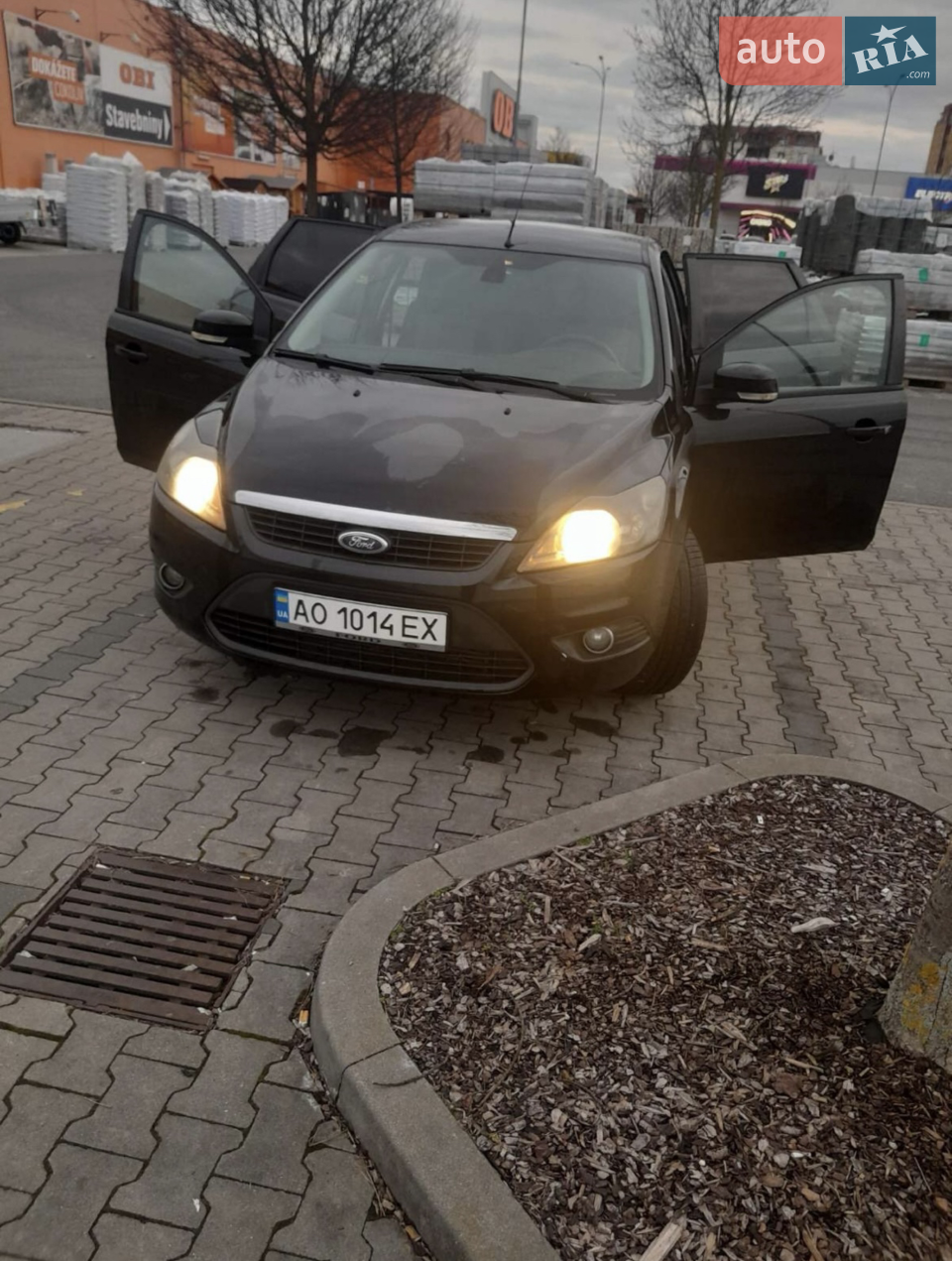 2010 Ford Focus - мініатюра 25