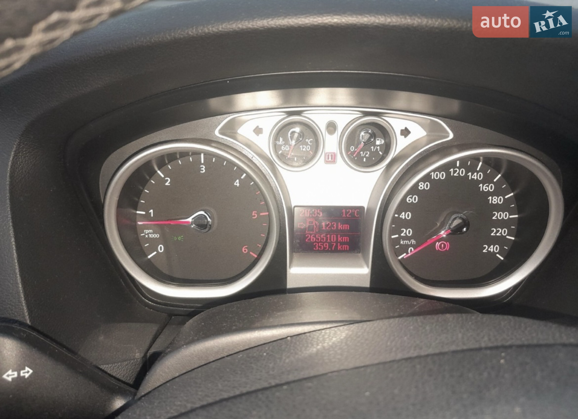2010 Ford Focus - мініатюра 8