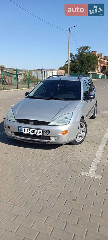 Ford Focus 2000