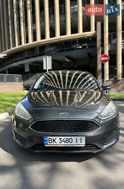 Седан Ford Focus 2016 в 