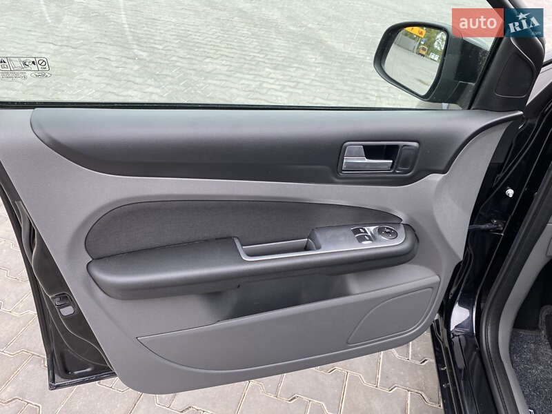 Универсал Ford Focus 2010 в Луцке