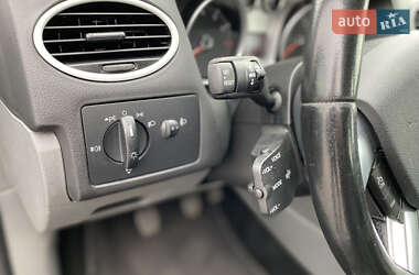 Универсал Ford Focus 2010 в 