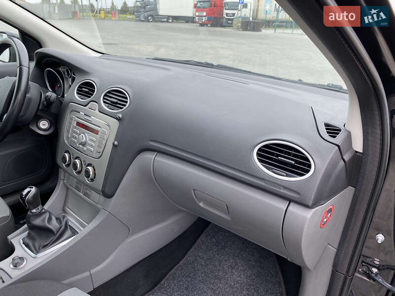 Универсал Ford Focus 2010 в Луцке