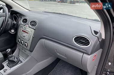 Универсал Ford Focus 2010 в 