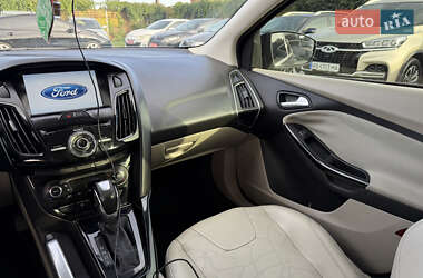 Хэтчбек Ford Focus 2013 в 