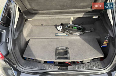 Хэтчбек Ford Focus 2013 в 