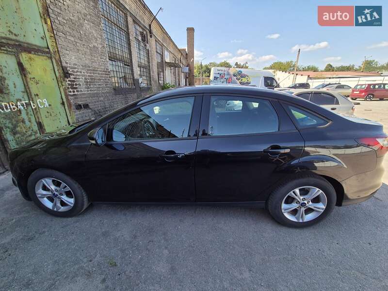 Седан Ford Focus 2013 в Дніпрі