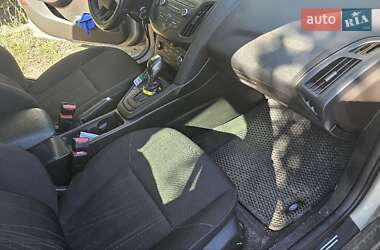 Седан Ford Focus 2015 в 