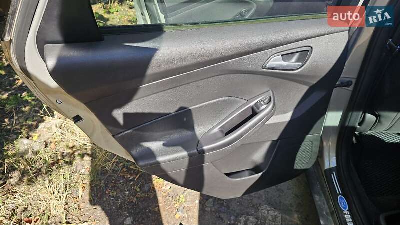 Седан Ford Focus 2015 в Бершади