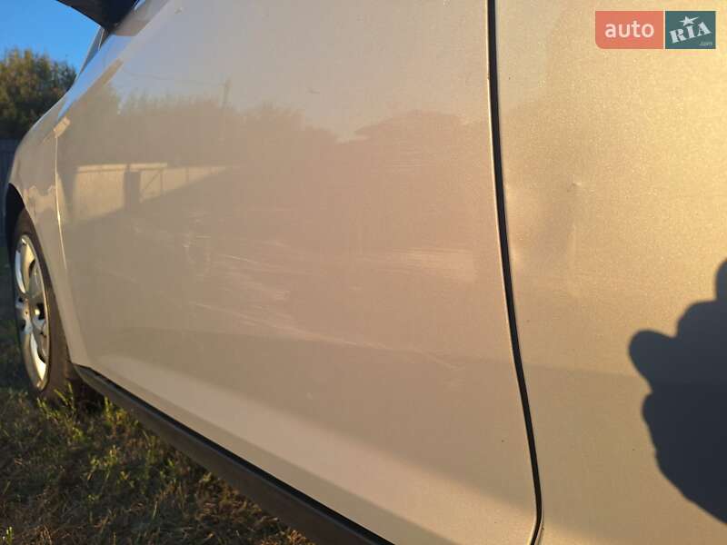 Хэтчбек Ford Focus 2011 в Киеве