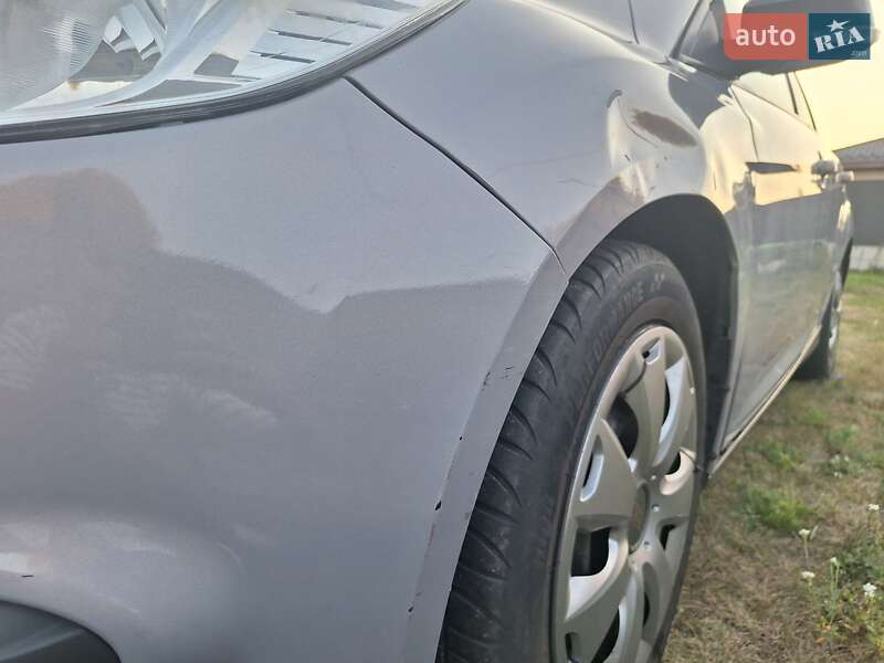 Хэтчбек Ford Focus 2011 в Киеве