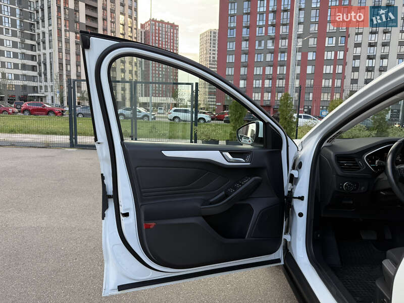 Универсал Ford Focus 2019 в Киеве