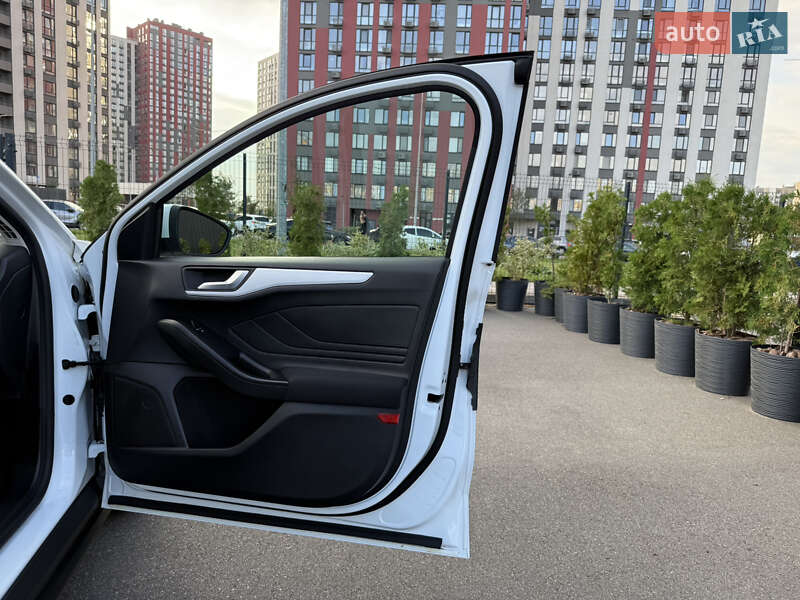 Универсал Ford Focus 2019 в Киеве