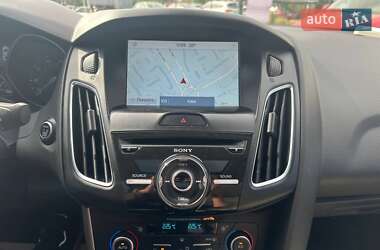 Седан Ford Focus 2018 в 