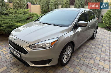 Хэтчбек Ford Focus 2015 в 