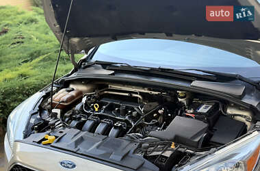 Хэтчбек Ford Focus 2015 в 