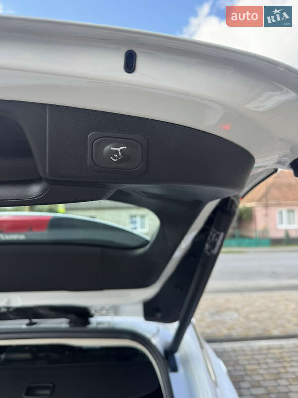 Универсал Ford Focus 2020 в Сваляве