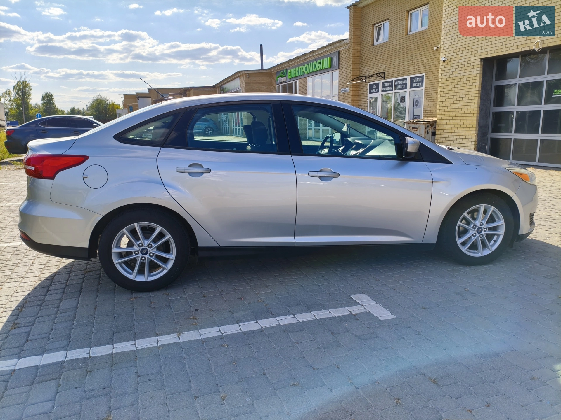 2017 Ford Focus - мініатюра 8