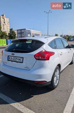 Хэтчбек Ford Focus 2016 в 