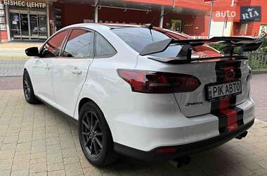 Седан Ford Focus 2017 в 