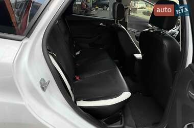 Седан Ford Focus 2017 в 