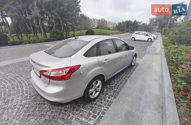 Седан Ford Focus 2014 в 