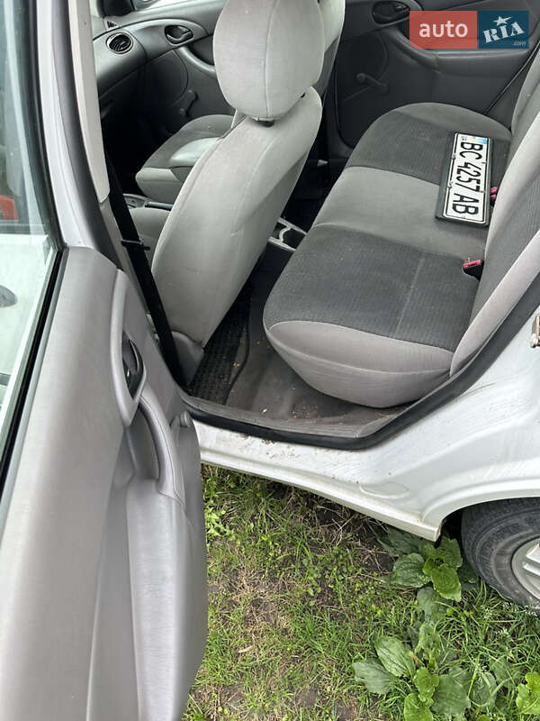 Седан Ford Focus 2003 в Львове