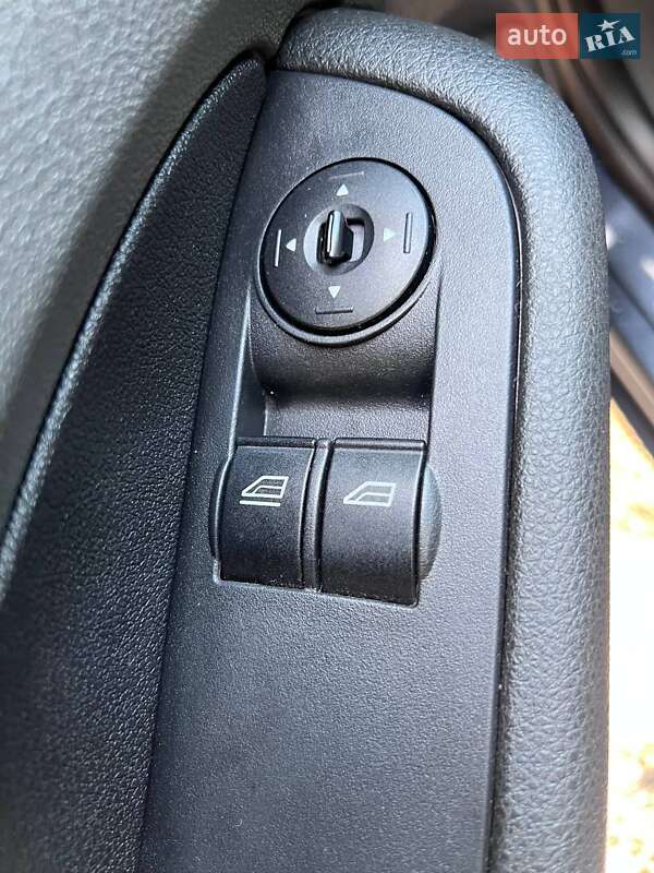 Универсал Ford Focus 2006 в Житомире фото 29 Универсал Ford Focus 2006 в Житомире