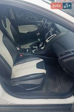 Универсал Ford Focus 2012 в 