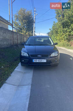 Хэтчбек Ford Focus 2006 в 